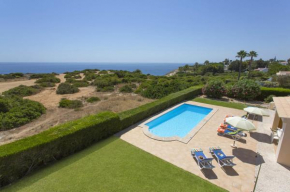 Villa Parreira by Villa Plus